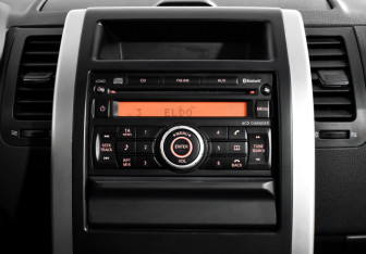 Подержанный автомобиль Nissan X-Trail 2010 года (14 фото)