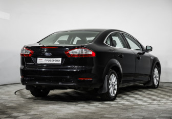 Подержанный автомобиль Ford Mondeo Sedan 2012 года (5 фото)