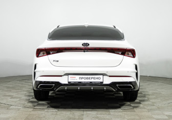 Подержанный автомобиль Kia K5 2020 года (6 фото)