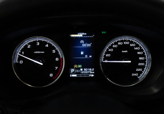 Подержанный автомобиль Subaru Forester Suv 2021 года (12 фото)