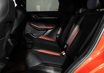 Подержанный автомобиль Geely Coolray 2024 года (11 фото)