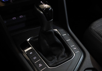 Подержанный автомобиль Volkswagen Tiguan 2021 года (16 фото)