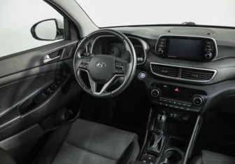 Подержанный автомобиль Hyundai Tucson 2018 года (9 фото)