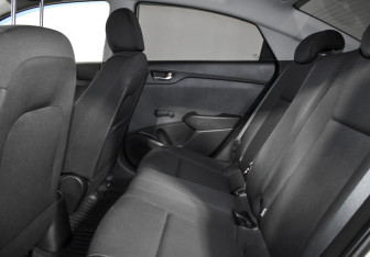 Подержанный автомобиль Hyundai Solaris Sedan 2017 года (11 фото)