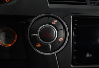 Подержанный автомобиль SsangYong Kyron 2012 года (18 фото)