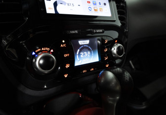 Подержанный автомобиль Nissan Juke 2012 года (17 фото)
