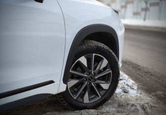 Подержанный автомобиль Exeed LX 2024 года (8 фото)