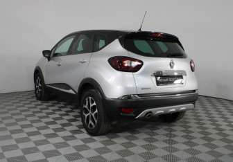 Подержанный автомобиль Renault Kaptur 2018 года (4 фото)