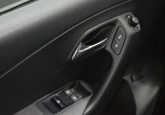 Подержанный автомобиль Volkswagen Polo Sedan 2013 года (10 фото)