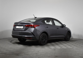 Подержанный автомобиль Hyundai Solaris Sedan 2021 года (5 фото)