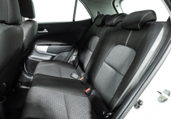 Подержанный автомобиль Kia Picanto 2018 года (10 фото)