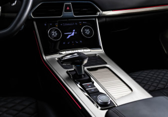 Подержанный автомобиль Exeed TXL 2022 года (14 фото)