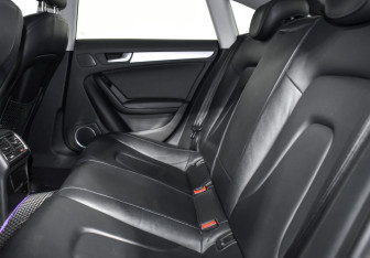 Подержанный автомобиль Audi A5 Liftback 2009 года (13 фото)