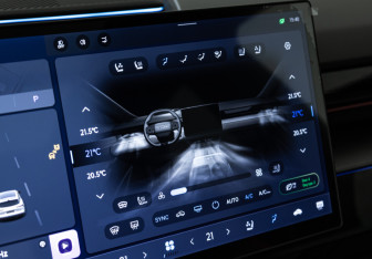 Подержанный автомобиль Jetour Dashing 2023 года (16 фото)
