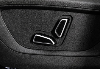 Подержанный автомобиль Changan UNI-S 2024 года (26 фото)