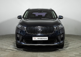Подержанный автомобиль Kia Sorento 2018 года (2 фото)