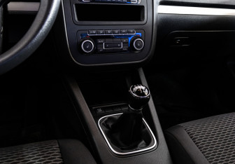 Подержанный автомобиль Volkswagen Jetta Sedan 2010 года (11 фото)