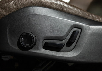 Подержанный автомобиль Volvo XC60 2018 года (15 фото)