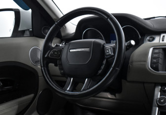 Подержанный автомобиль Land Rover Range Rover Evoque 2012 года (14 фото)
