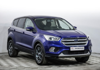 Подержанный автомобиль Ford Kuga 2017 года (3 фото)