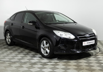 Подержанный автомобиль Ford Focus Sedan 2011 года (3 фото)