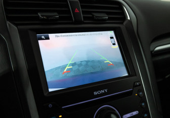 Подержанный автомобиль Ford Mondeo Sedan 2014 года (15 фото)