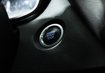 Подержанный автомобиль Toyota Corolla Sedan 2022 года (19 фото)