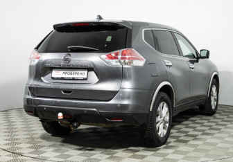 Подержанный автомобиль Nissan X-Trail 2018 года (5 фото)