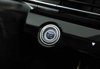 Подержанный автомобиль Omoda C5 2023 года (16 фото)