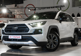 Новый Toyota RAV4 2025 (2 фото)