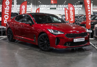 Подержанный автомобиль Kia Stinger 2018 года (5 фото)