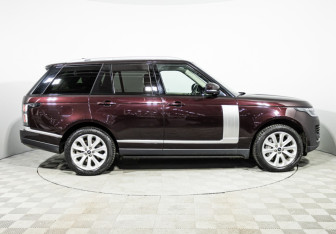Подержанный автомобиль Land Rover Range Rover 2021 года (4 фото)