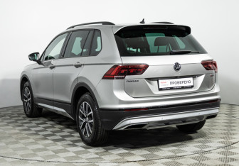 Подержанный автомобиль Volkswagen Tiguan 2019 года (7 фото)