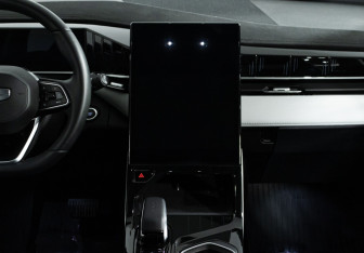 Подержанный автомобиль Geely Atlas 2023 года (14 фото)