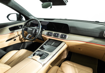 Подержанный автомобиль Jaecoo J8 2024 года (9 фото)