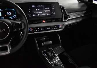 Подержанный автомобиль Kia Sportage 2022 года (15 фото)