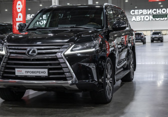 Подержанный автомобиль Lexus LX 2016 года (4 фото)