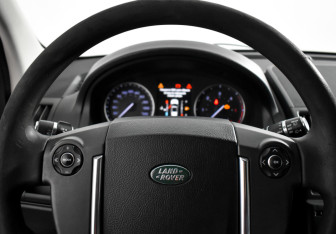Подержанный автомобиль Land Rover Freelander 2013 года (15 фото)