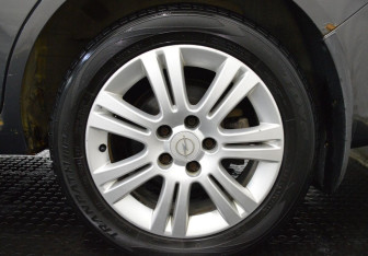 Подержанный автомобиль Opel Zafira Compactvan 2012 года (9 фото)