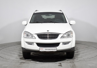 Подержанный автомобиль SsangYong Kyron 2012 года (2 фото)
