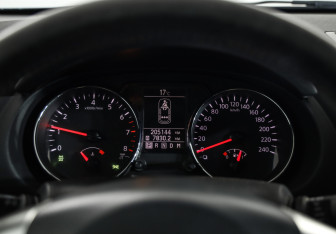 Подержанный автомобиль Nissan Qashqai 2010 года (10 фото)