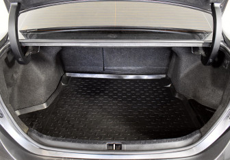 Подержанный автомобиль Toyota Corolla Sedan 2014 года (8 фото)