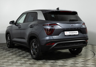 Подержанный автомобиль Hyundai Creta 2022 года (7 фото)