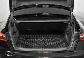 Подержанный автомобиль Audi A6 Sedan 2019 года (22 фото)