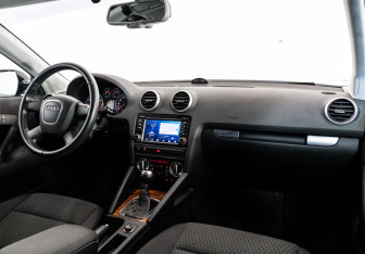 Подержанный автомобиль Audi A3 Hatchback 2012 года (9 фото)