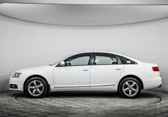 Подержанный автомобиль Audi A6 Sedan 2009 года (8 фото)