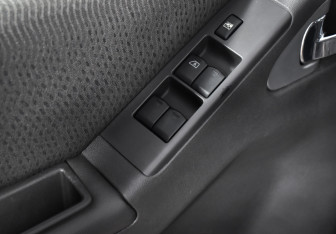 Подержанный автомобиль Nissan Pathfinder 2013 года (10 фото)