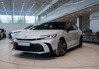Новый Toyota Camry Sedan 2025 (2 фото)
