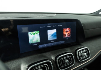 Подержанный автомобиль Jaecoo J8 2024 года (21 фото)