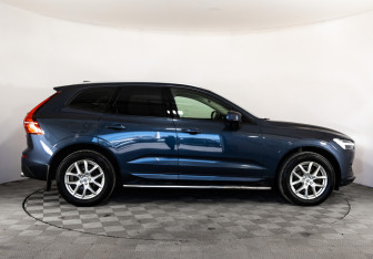 Подержанный автомобиль Volvo XC60 2021 года (4 фото)